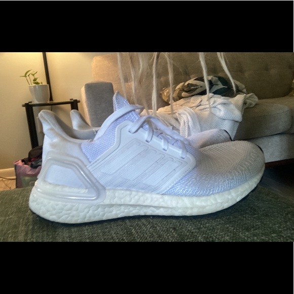 6 1/2 Adidas shoes - Picture 2 of 4